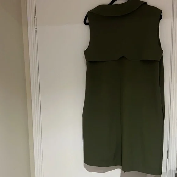 LC Wikiki Vest - Picture 2 of 2